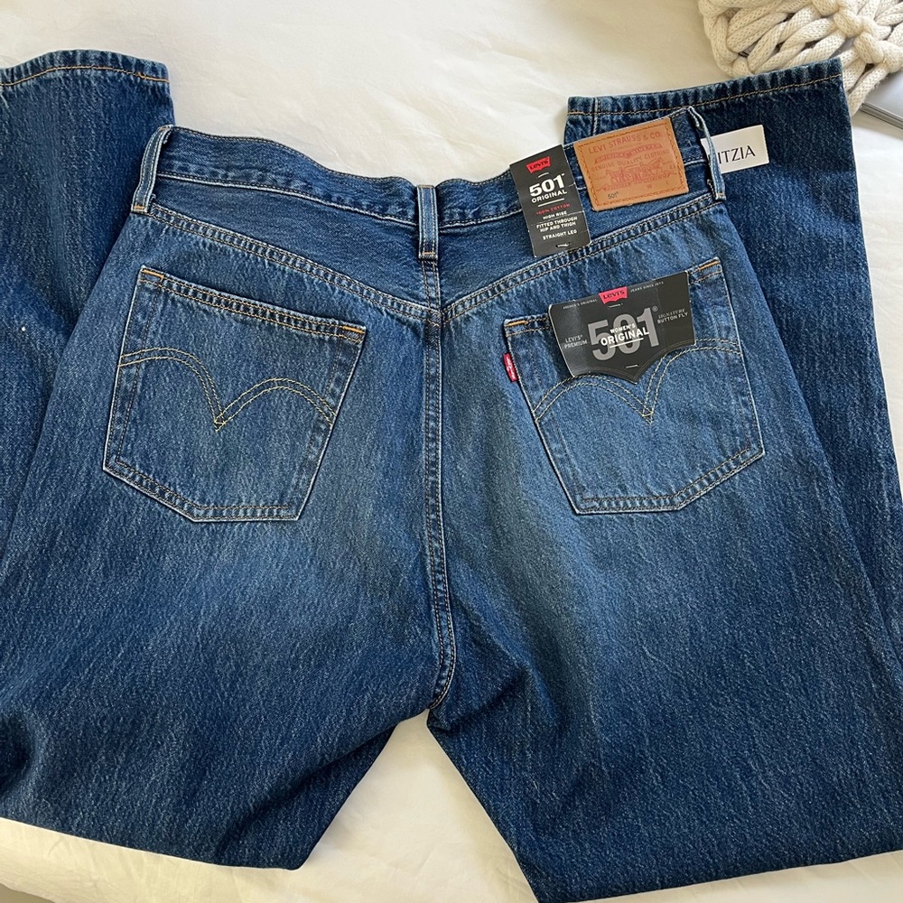 Levi 501s - Picture 2 of 4